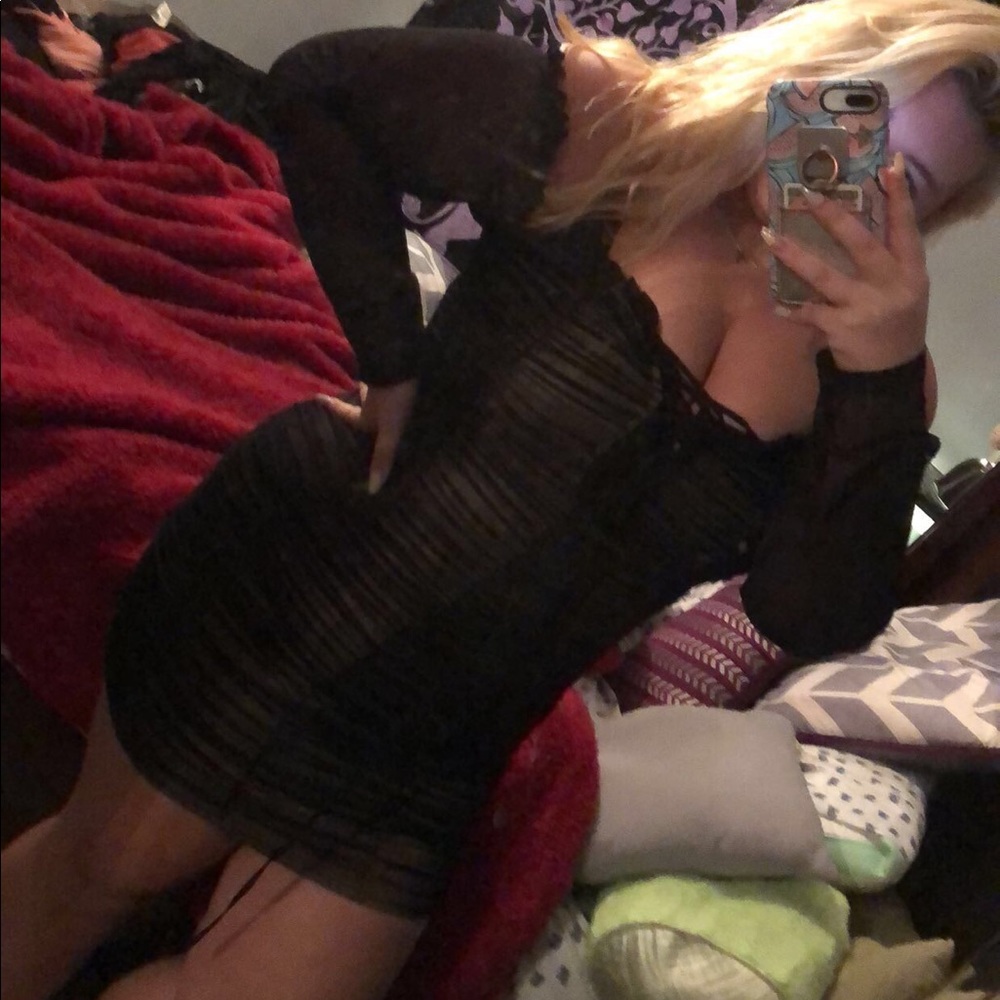 Maura mesh fashion nova dress - Picture 5 of 5